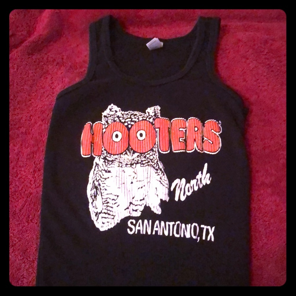 Hooters Tank
